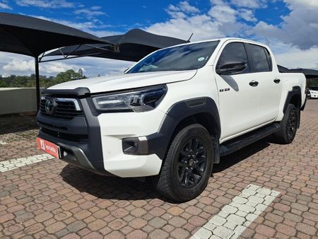 2026-Toyota-Hilux-28-GD-6-Raised-Body-Legend-Auto-Double-Cab_19