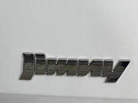 2017-Suzuki-Jimny-13_9