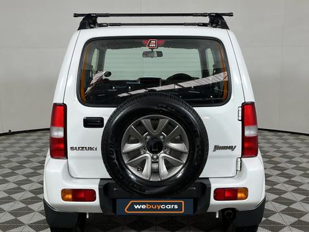 2017-Suzuki-Jimny-13_15