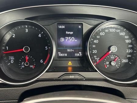 2016-Volkswagen-Passat-20-TDI-Executive-Auto_2