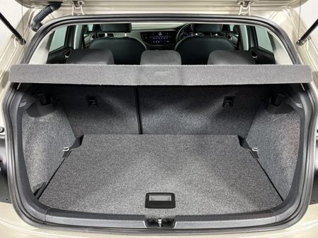 2019-Volkswagen-Polo-10-TSI-Comfortline-Auto_13