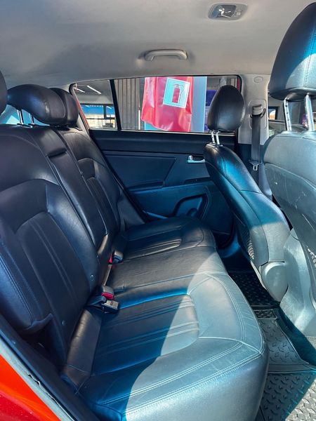 2012-Kia-Sportage-20-Auto_11