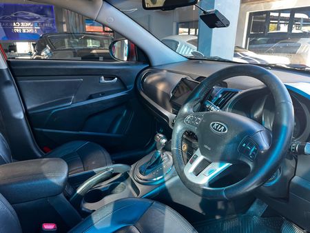2012-Kia-Sportage-20-Auto_12