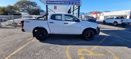 2023-Isuzu-D-Max-19-DDI-L-4x4-Double-Cab_3