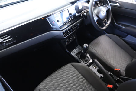 2021-Volkswagen-Polo-10-TSI-Trendline_12
