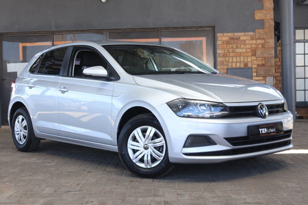2021-Volkswagen-Polo-10-TSI-Trendline_1
