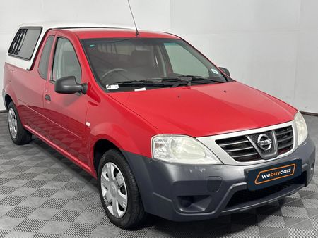 2016-Nissan-NP200-15-dCi-Safety-Pack_14