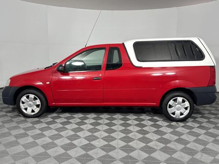 2016-Nissan-NP200-15-dCi-Safety-Pack_17