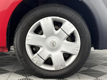 2016-Nissan-NP200-15-dCi-Safety-Pack_3
