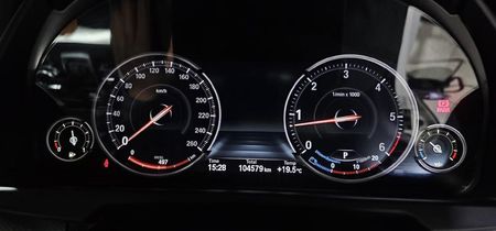 2016-BMW-X5-xDrive30d-M-Sport-Auto_11