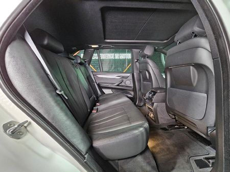 2016-BMW-X5-xDrive30d-M-Sport-Auto_21