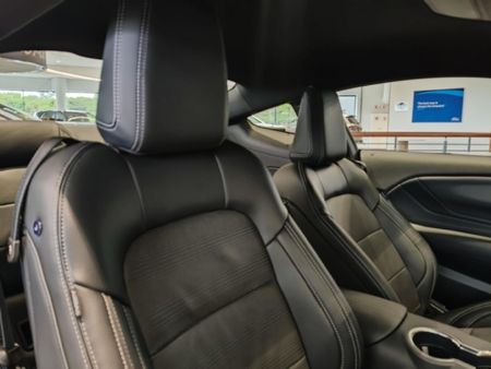 2026-Ford-Mustang-50-GT-Auto_4