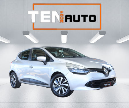 2014-Renault-Clio-IV-12-Authentique-5-dr-55kW_0