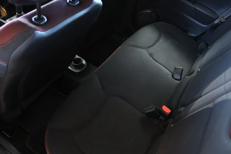 2014-Renault-Clio-IV-12-Authentique-5-dr-55kW_14