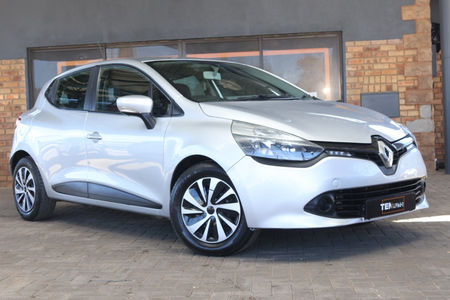2014-Renault-Clio-IV-12-Authentique-5-dr-55kW_1