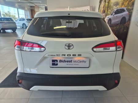 2022-Toyota-Corolla-Cross-18-XI_9