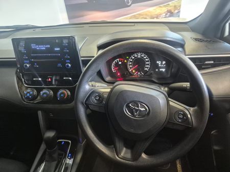2022-Toyota-Corolla-Cross-18-XI_12
