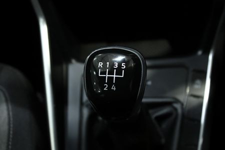 2024-Volkswagen-Polo-10-TSI-Life_17