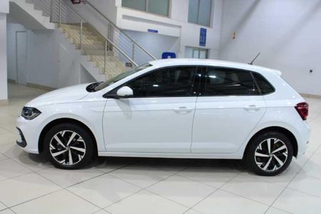 2024-Volkswagen-Polo-10-TSI-Life_3