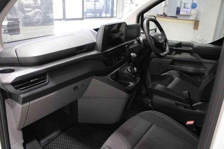 2026-Ford-Transit-20SiT-Panel-Van-LWB_16