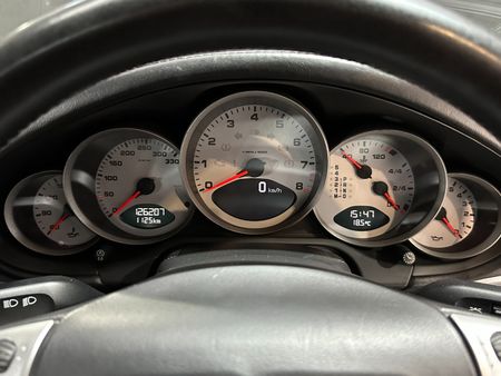2006-Porsche-911-Carrera-4S-Auto_10