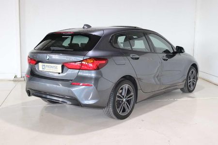 2021-BMW-1-Series-118i-Sport-Line_5