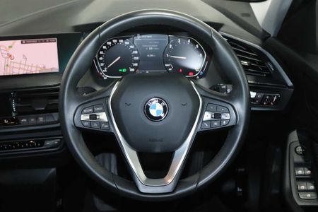 2021-BMW-1-Series-118i-Sport-Line_8