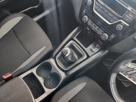 2018-Nissan-Qashqai-12T-Acenta-Tech_16