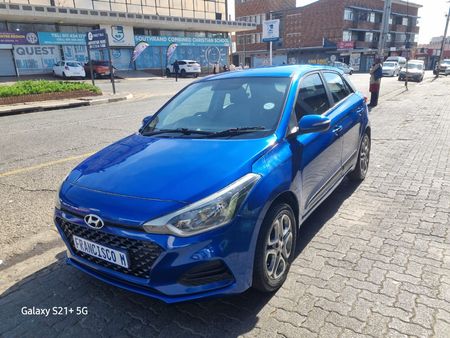 2020-Hyundai-i20-12-Motion_3