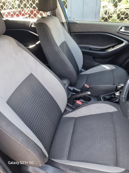 2020-Hyundai-i20-12-Motion_8