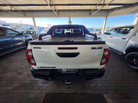 2025-Toyota-Hilux-28-GD-6-Raised-Body-Legend-Auto-Double-Cab_5