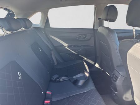 2026-Hyundai-i20-12-Premium_16