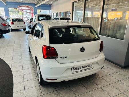 2021-Volkswagen-Polo-Vivo-16-Highline-5-dr_3