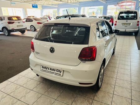 2021-Volkswagen-Polo-Vivo-16-Highline-5-dr_5