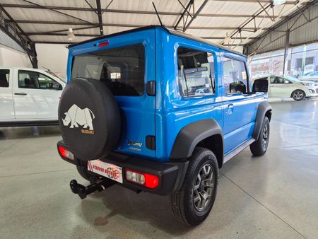 2025-Suzuki-Jimny-15-GLX-Auto_3