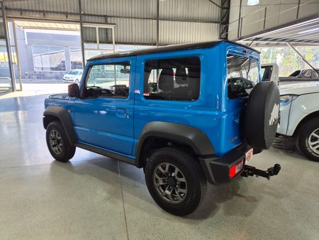 2025-Suzuki-Jimny-15-GLX-Auto_5