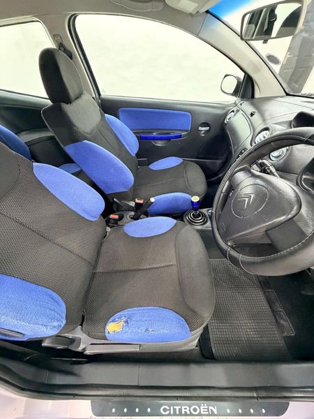 2004-Citroen-C2-14i-VTR_7