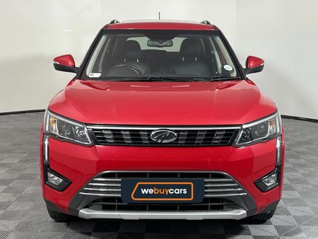 2022-Mahindra-XUV-300-12T-W8_14