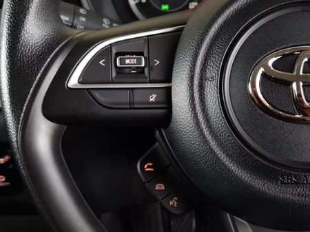 2026-Toyota-Starlet-15-XS-Auto_14