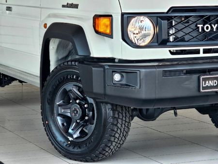 2026-Toyota-Land-Cruiser-79-28-GD-6-Double-Cab_1