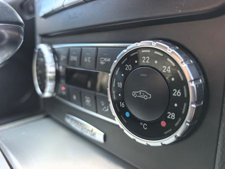2012-Mercedes-Benz-C-Class-C-200-BE-Avantgarde-Auto_16