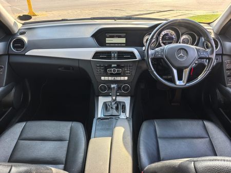 2012-Mercedes-Benz-C-Class-C-200-BE-Avantgarde-Auto_18
