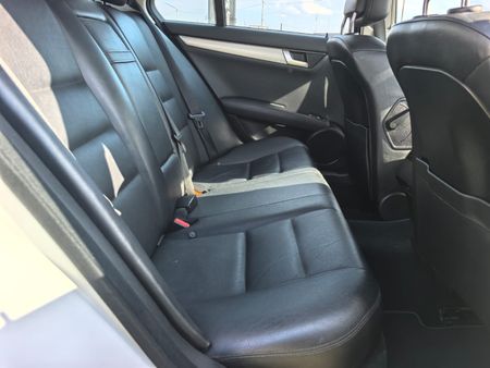 2012-Mercedes-Benz-C-Class-C-200-BE-Avantgarde-Auto_21