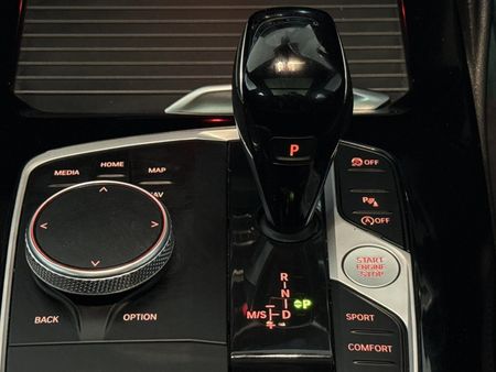 2022-BMW-X4-xDrive20d-M-Sport_11