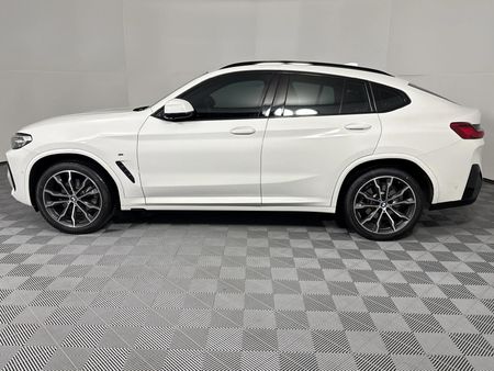 2022-BMW-X4-xDrive20d-M-Sport_5