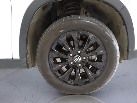 2022-Toyota-Urban-Cruiser-15-Xs-Auto_10