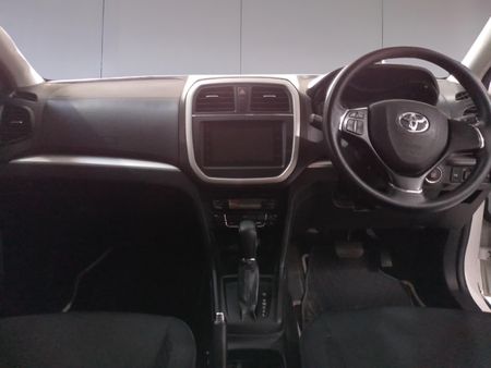 2022-Toyota-Urban-Cruiser-15-Xs-Auto_17