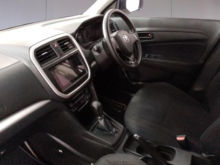 2022-Toyota-Urban-Cruiser-15-Xs-Auto_18