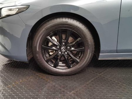 2020-Mazda-3-15-Active-5-dr_14