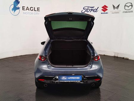 2020-Mazda-3-15-Active-5-dr_5